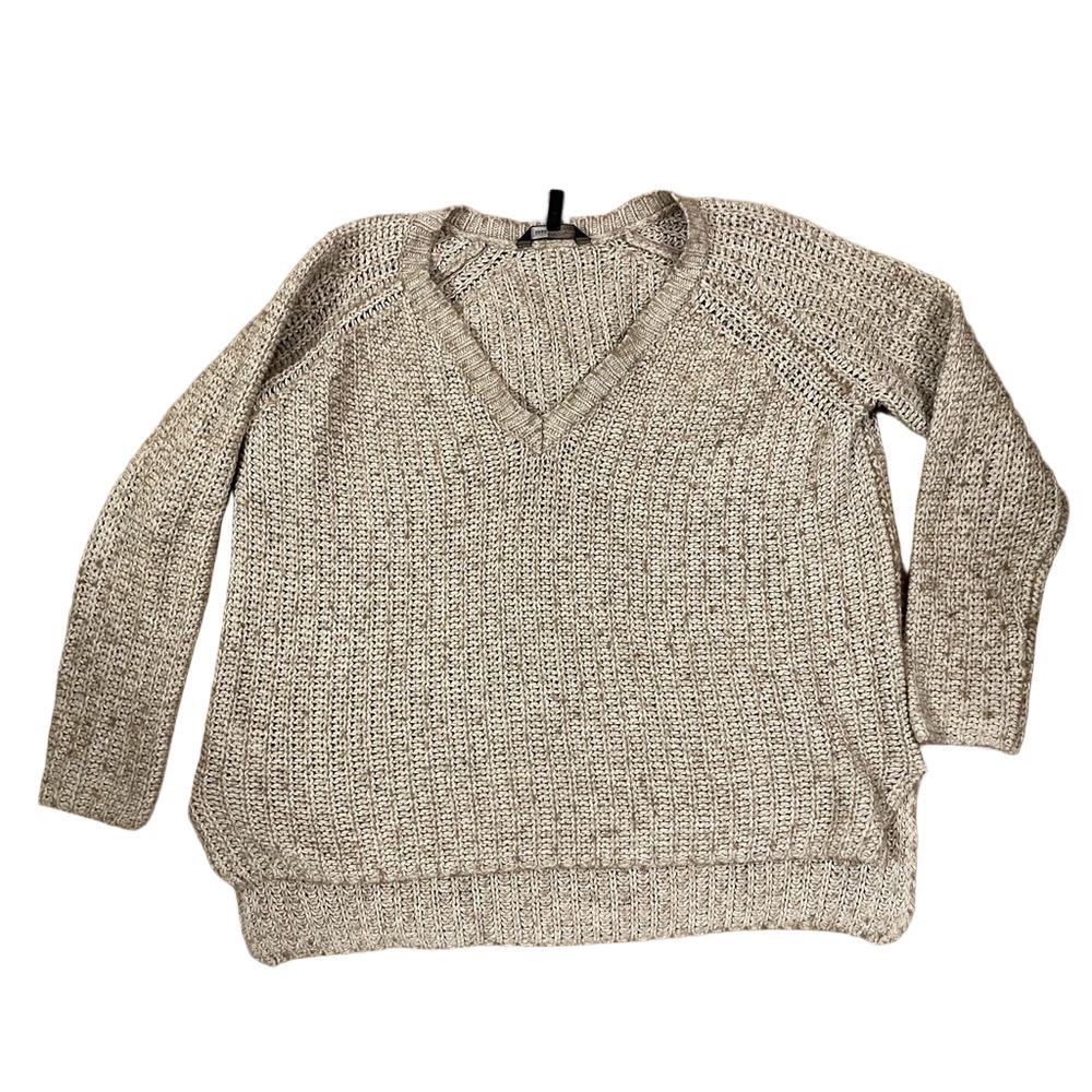 BCBGMAXAZRIA Emmy Chunky Knit V-Neck Sweater Almond Blossom - Size M